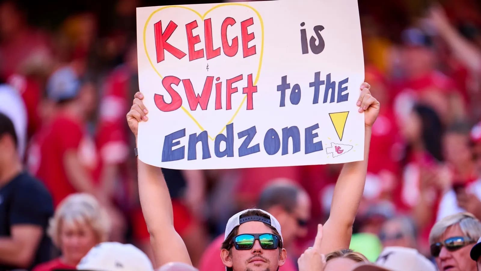 KELCE is SWift to the EndZonE.