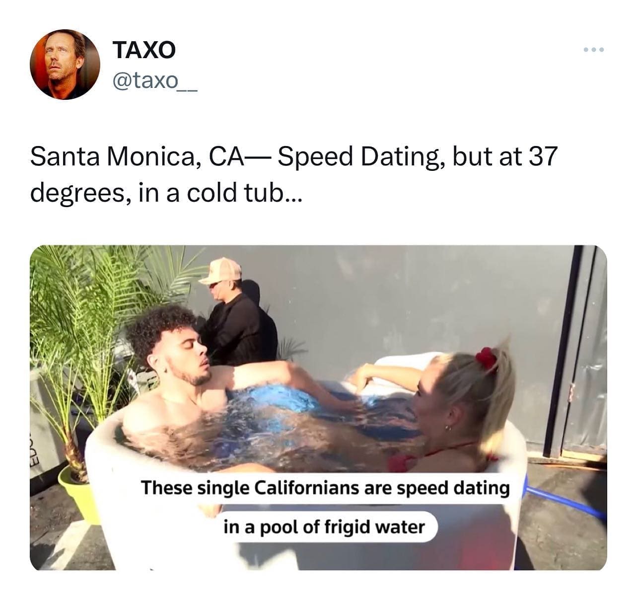 funny pics Santa Monica, CA— Speed Dating, but at 37 degrees, in a cold tub... Eし These single Californians are speed dating in a pool of frigid water