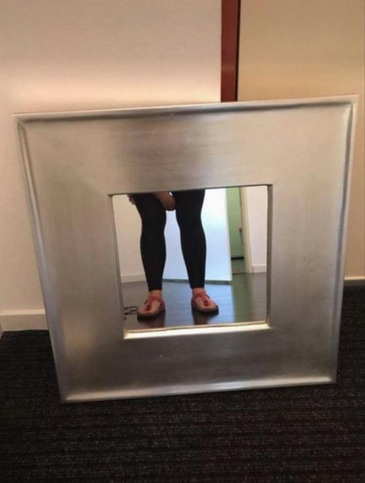 People trying to sell mirrors