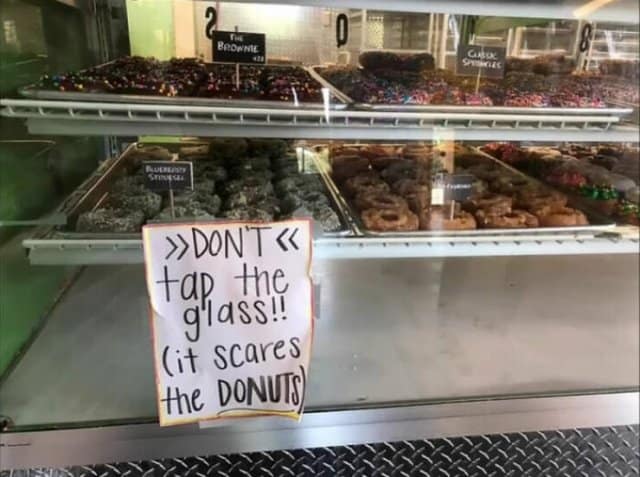 funny signs, Hilarious Signs, Witty Signs, Weird Signs, Humorous Signage, Clever Signs, Bizarre Signage