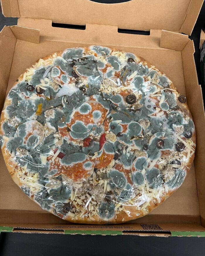pizza memes, cursed pizza, funny pizza memes, weird pizza pics, viral pizza images