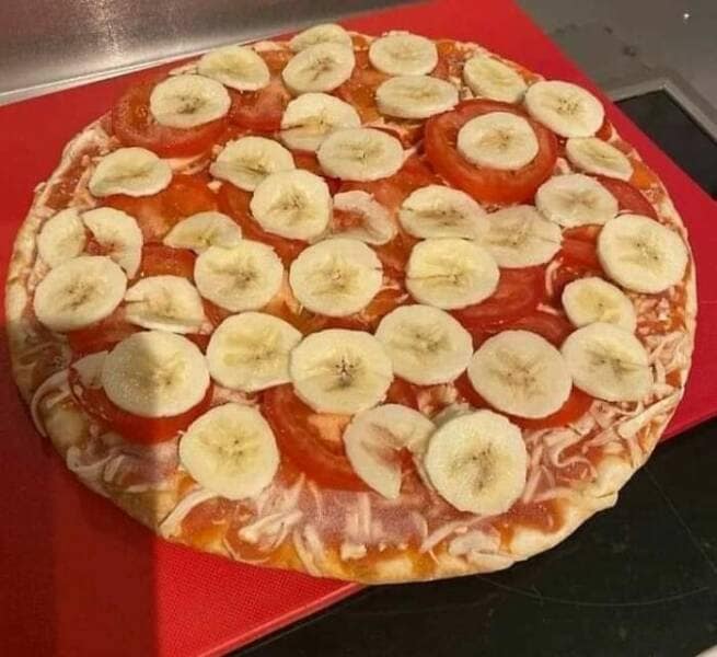 pizza memes, cursed pizza, funny pizza memes, weird pizza pics, viral pizza images