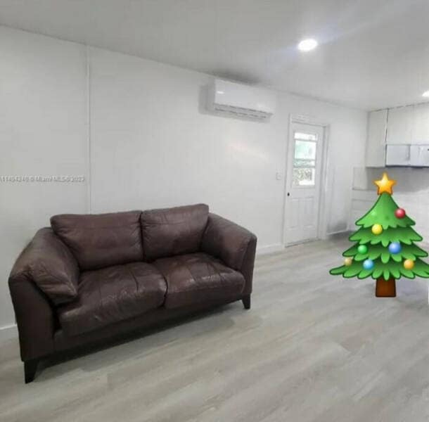 funny real estate listings, weird property listings, strange house listings, unusual home listings, quirky house photos, real estate fails, bizarre decor listings, funny property features, strange housing trends