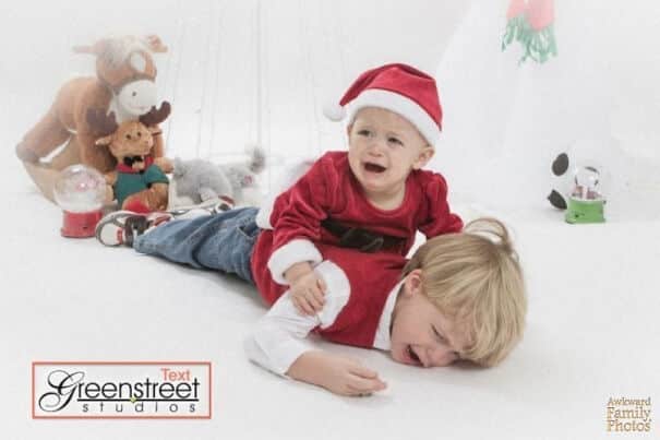 awkward family photos, awkward family christmas photos, uncomfortable family photos, embarrassing family photos, cringe-worthy family photos, strange holiday family photos, bizarre Christmas family pictures, uncomfortable festive family portraits, cringey family photos, cringe-inducing family pictures, awkward family snapshots, mortifying family images, humorous family pictures, amusing family snaps, entertaining family group shots