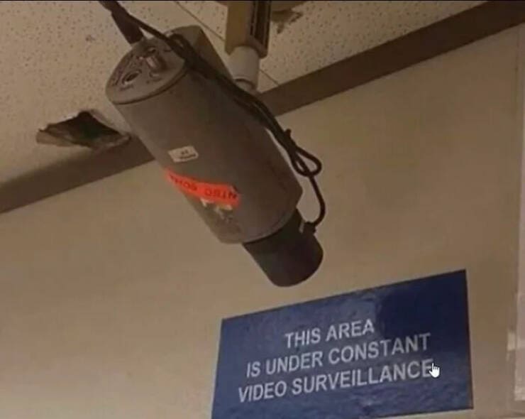 funny fails, comedic mishaps, slip-up humor, bungled attempt jokes, epic fails, massive meltdown images, large-scale comedic blunders, fail compilation, grouped fail references, meltdown set commentary, blooper images, outtake comedic lines, behind-the-scenes fiasco illusions