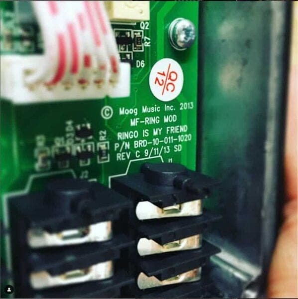 27 Hidden Circuit Board Messages That Prove Techies Can’t Resist Easter ...