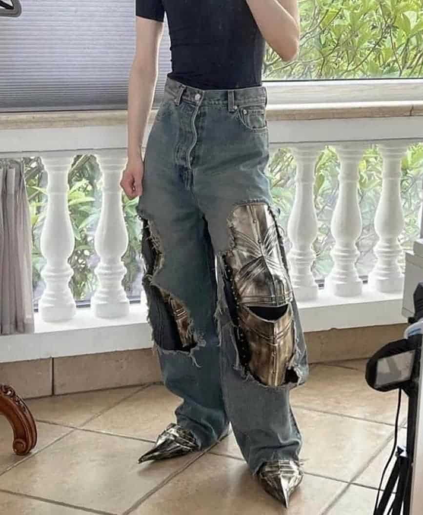 pics that go hard, funny pictures, intense visuals, shocking photography, bold image humor, edgy memes, rebellious comedic angles, subversive humor bits, outwardly radical jokes, radical images, visually extreme pics, mesmerizing snapshots, unorthodox photograph experiences, bizarre photos, uncanny camera captures, weird photography illusions, odd pictorial scenes