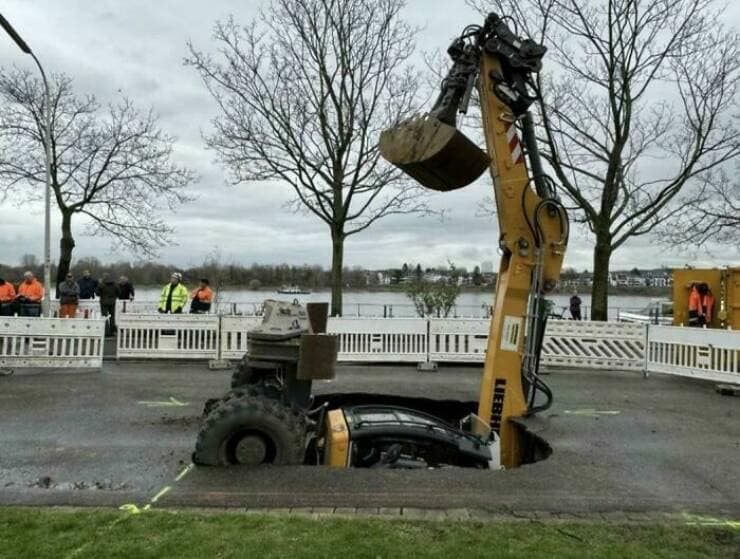 expensive fails, expensive accidents, costly disasters, pricey mishaps, budget-breaking blunders, wallet-crushing slipups, high-cost misfortunes, lavish slip-ups, financial fails, monetary disasters, fiscal nightmares, currency crises, costly mistakes, pricey slipups, dear blunders, overspending goofs