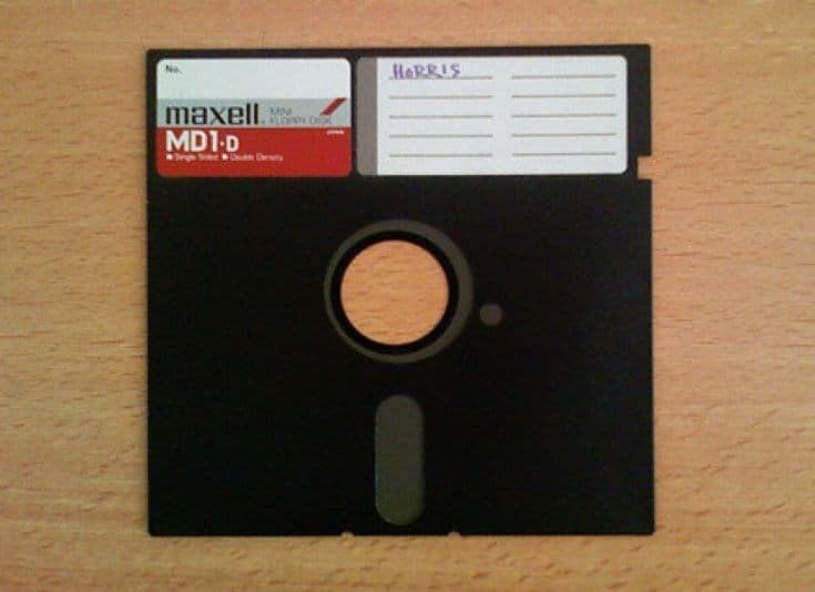 80s tech, nostalgic gadgets, retro technology, vintage electronics, old gadgets, classic gadgets, throwback devices, retro gadgets, nostalgic tech, antique tech, old technology, 1980s gadgets, tech nostalgia