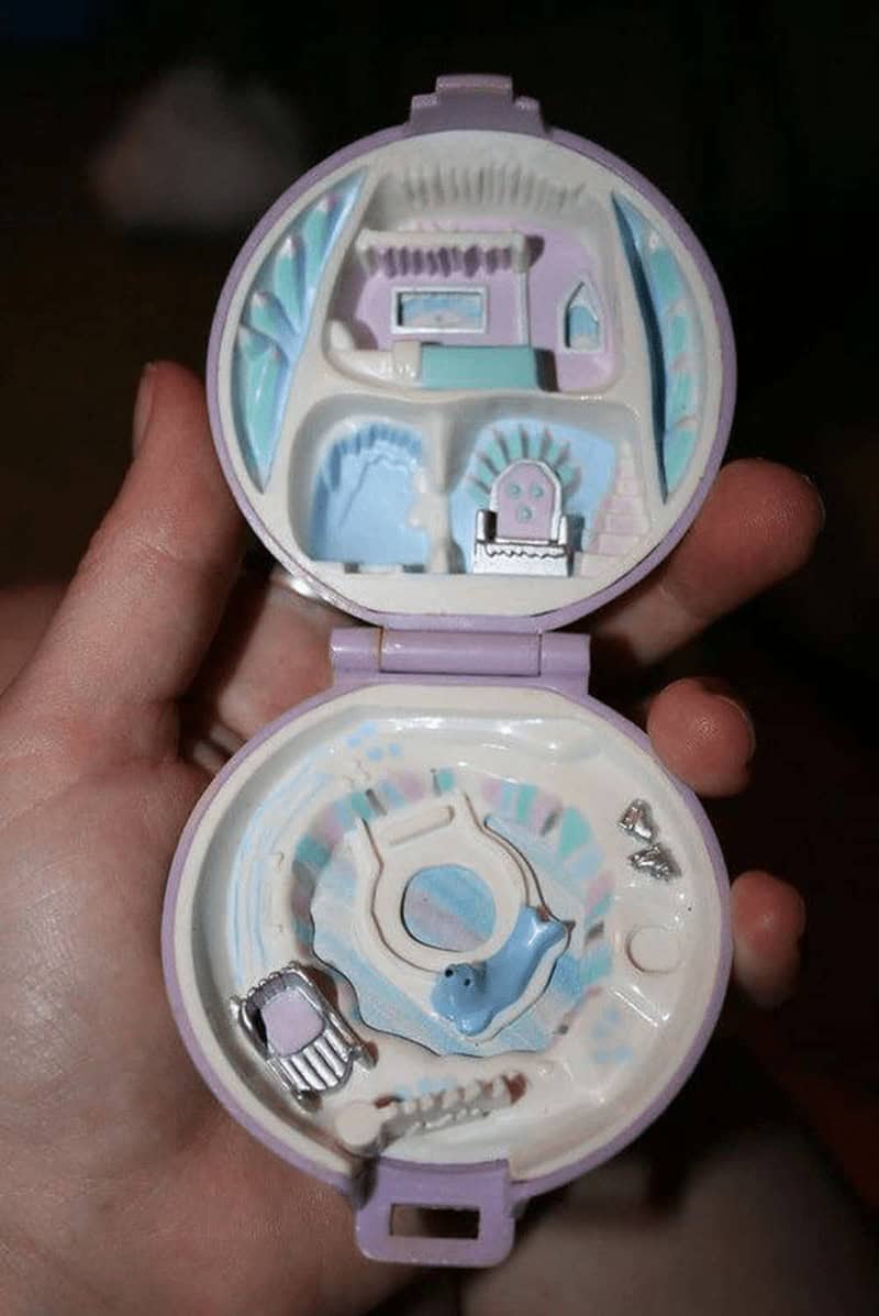 nostalgic toys, nostalgic items, retro toys, vintage toys, childhood toys, old school toys, 90s toys, childhood memories, toy nostalgia, playtime relics, 90s nostalgia, early 2000s toys, classic toys