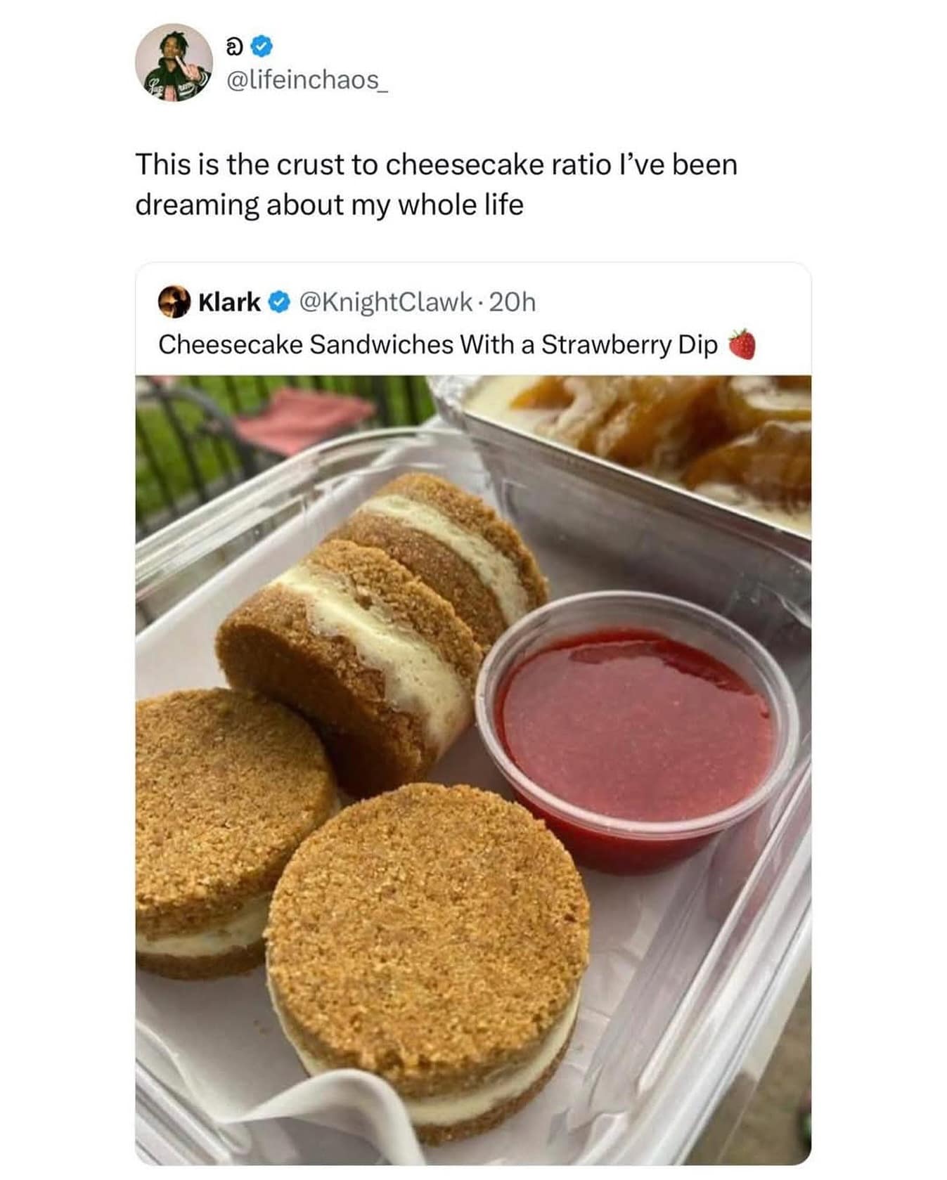 This is the crust to cheesecake ratio l've been dreaming about my whole life