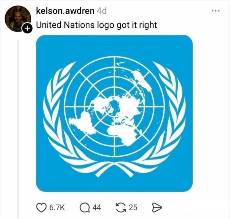 A pro-UN post from @kelson.awdren in the funny twitter thread about maps. The user shares the United Nations logo—which uses an azimuthal equidistant projection centered on the North Pole—and declares that they "got it right" by avoiding Mercator's rectangular bias.