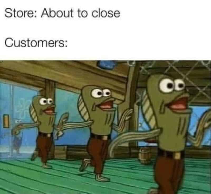 Multiple fish characters from SpongeBob rushing into a store right before it closes.