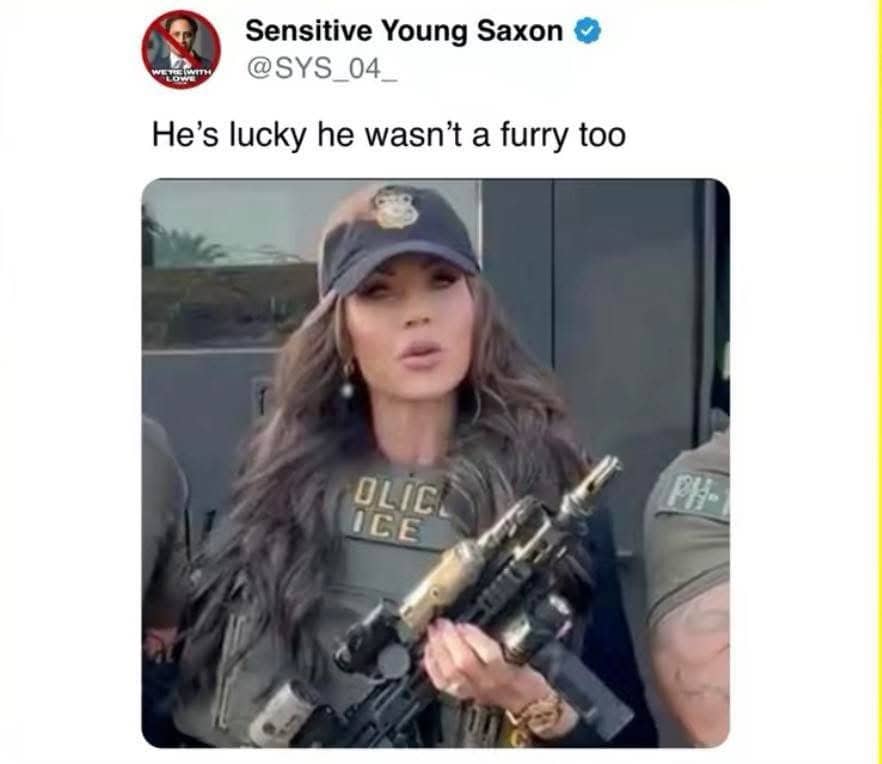 Delivery app instructions note about a young boy obsessed with Halloween waiting to say trick or treat.