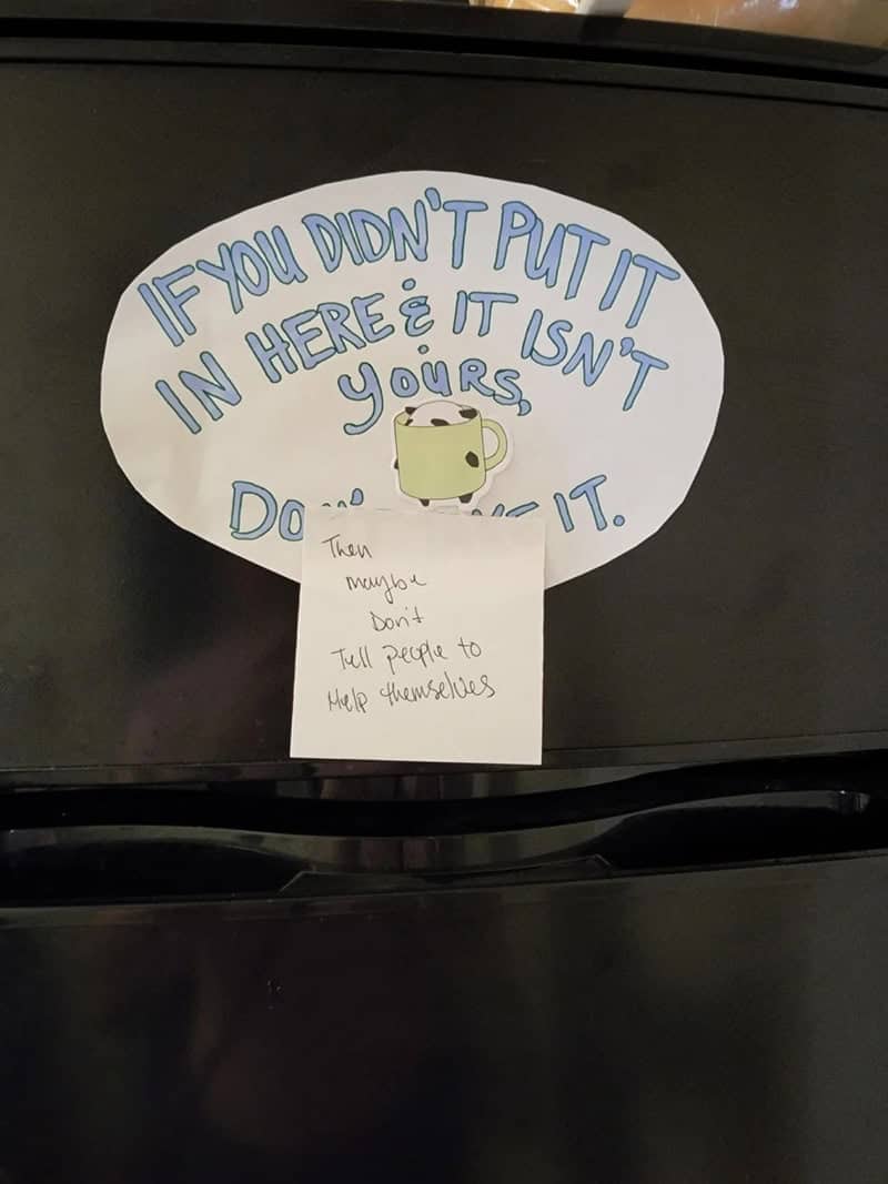 Office fridge door sign warning against food theft gets sassy handwritten sticky note clap back